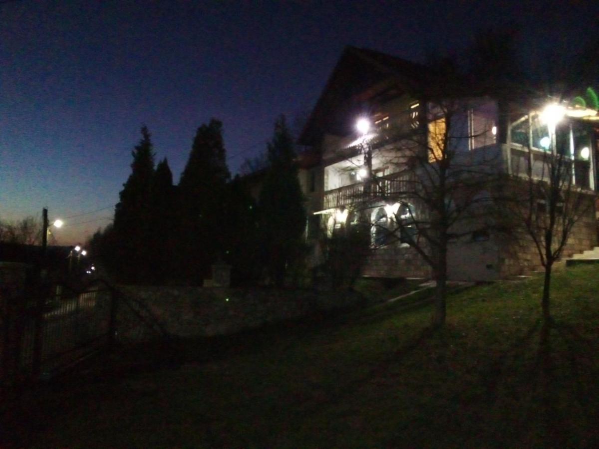 Villa Afan Usivak *